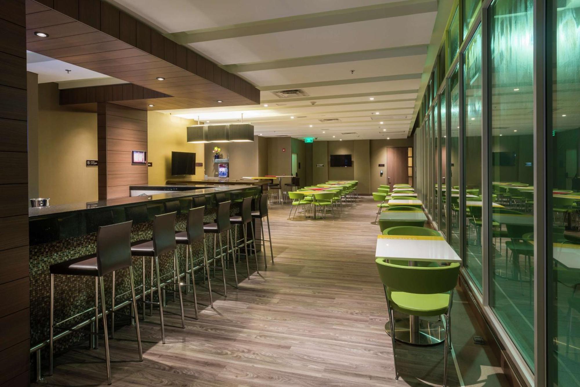 Hotel Hampton By Hilton Yopal Exterior foto